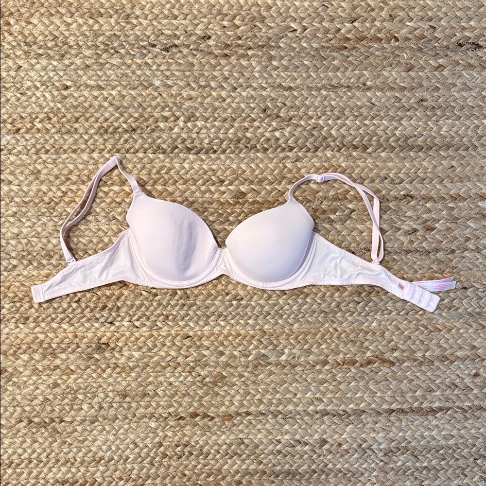 Victoria's Secret Light Pink Underwire Bra